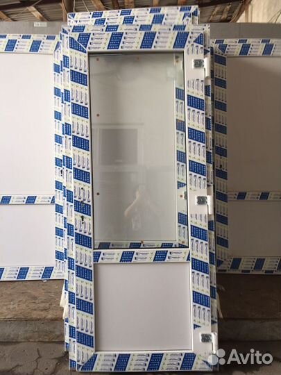 Двери 90х210 готовые входные