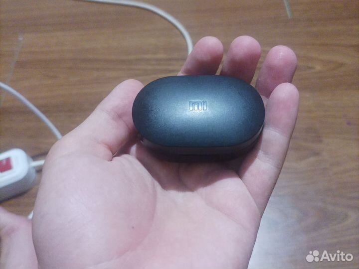 Продаются наушники беспроводные