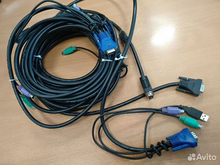 4-портовый KVM переключатель HP hstnr-K001