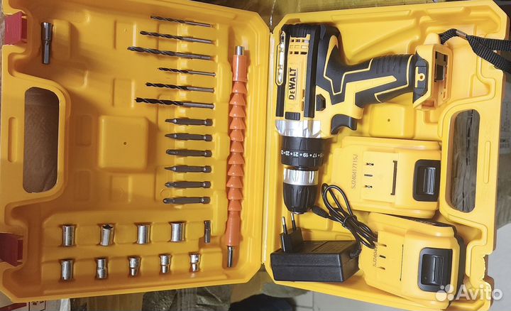 Дрель шуруповерт аккумуляторный ударный DeWalt 21V