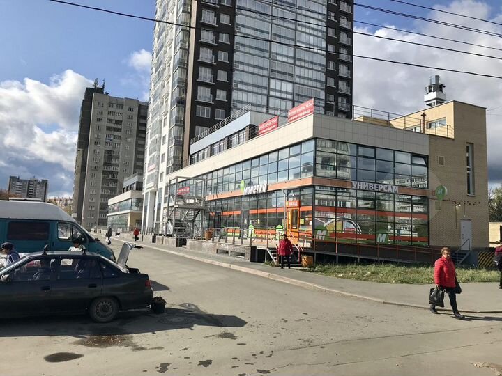 Продам торговое помещение, 207.7 м²