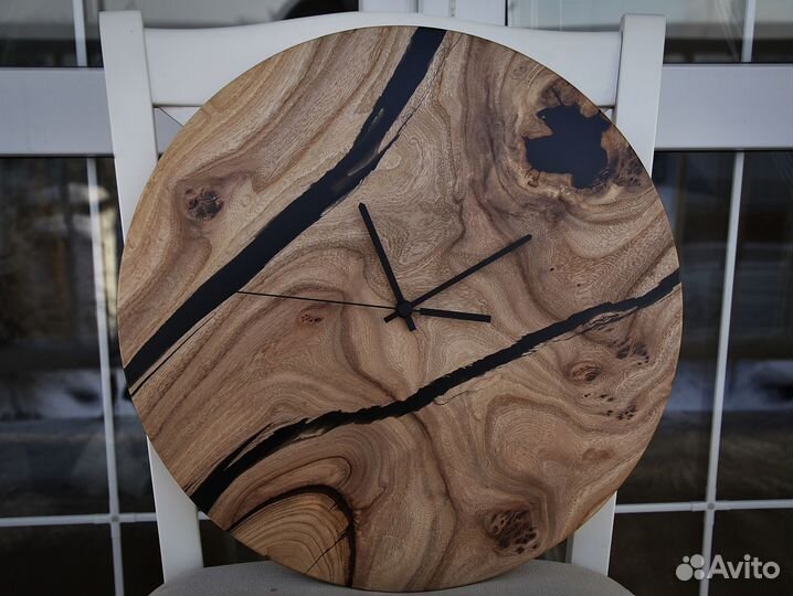 Часы из дерева, часы из смолы