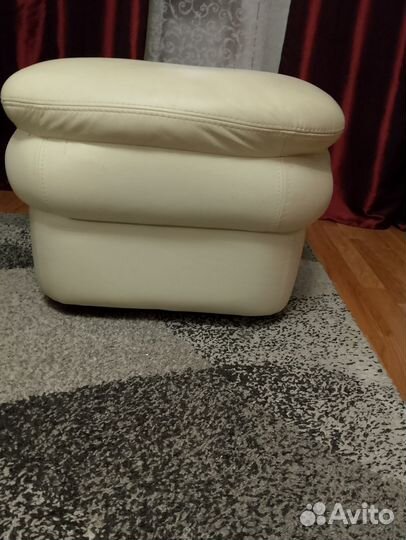 Пуфик из кожи