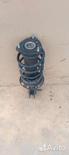 Амортизатор перед правый Mazda 6GJ.Оригинал