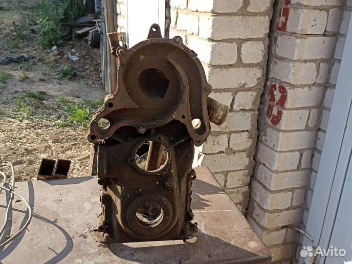 Передняя крышка двигателя Газ-53
