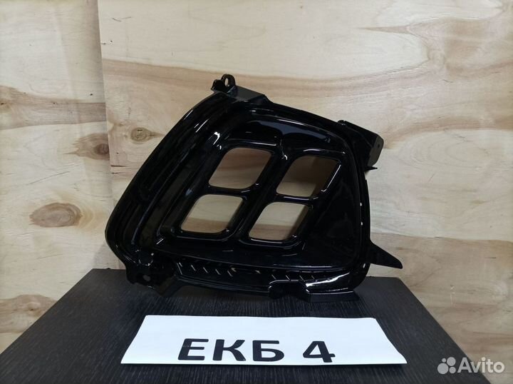 Окантовка противотуманной фары левая Sorento GT 20