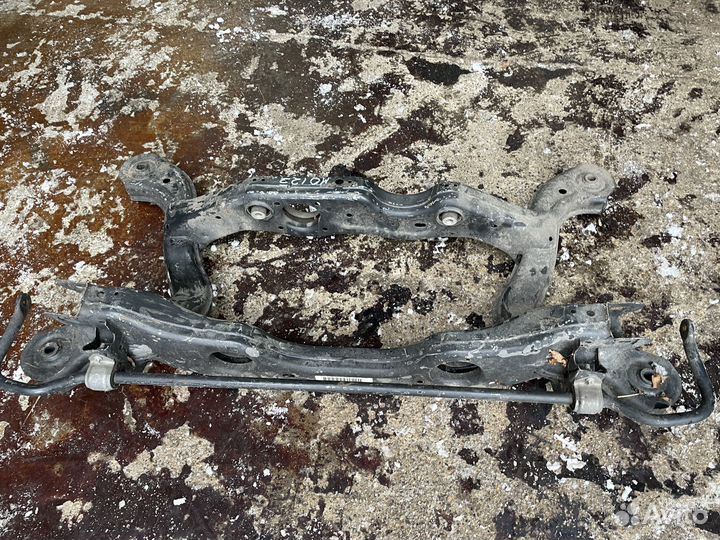 Балка задняя Mercedes X156 C117 W176 W246