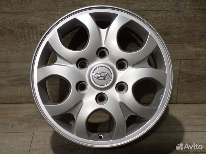 Оригинальные диски на Hyundai starex R16 2к