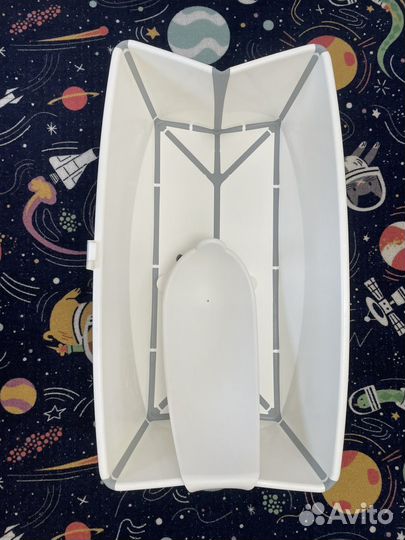 Ванночка с горкой для купания складная stokke xl
