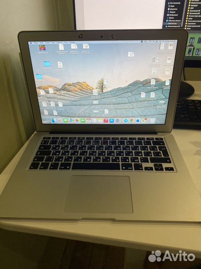 Apple MacBook Air 13 2017 8 гб 128гб