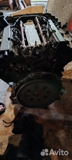 Мотор в разборе vq35 от fx35