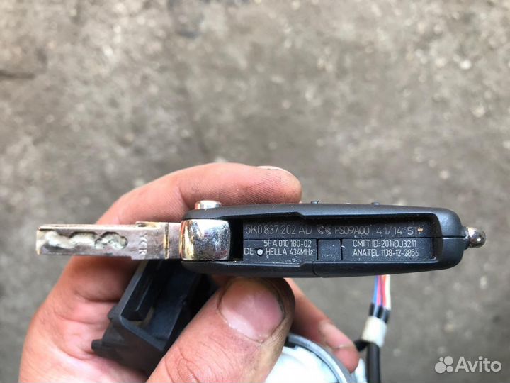 Замок зажигания Volkswagen Jetta 6