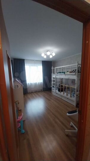 2-к. квартира, 60 м², 7/10 эт.