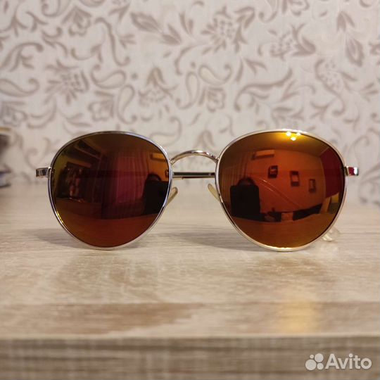 Солнцезащитные очки женские