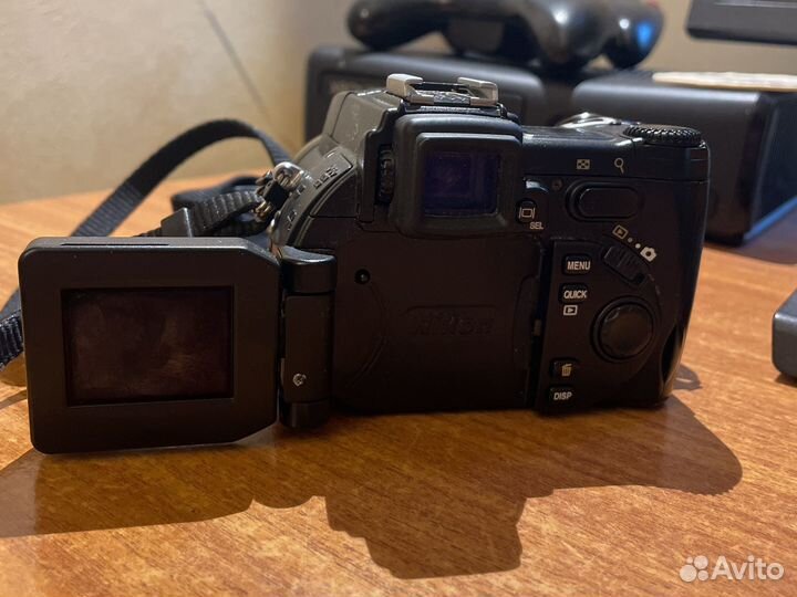 Фотоопарат Nikon