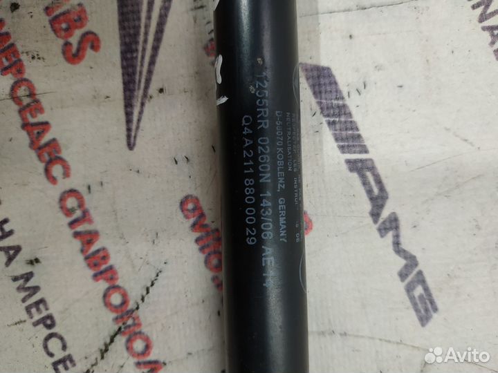 Амортизатор капота w211 Mercedes