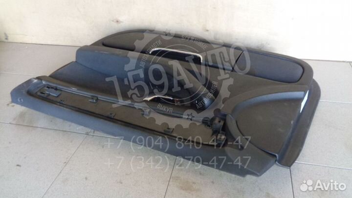 Обшивка двери передней правой Audi A8 (D3)