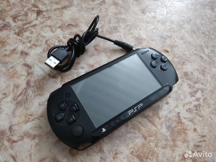 Sony PSP прошитая, много игр