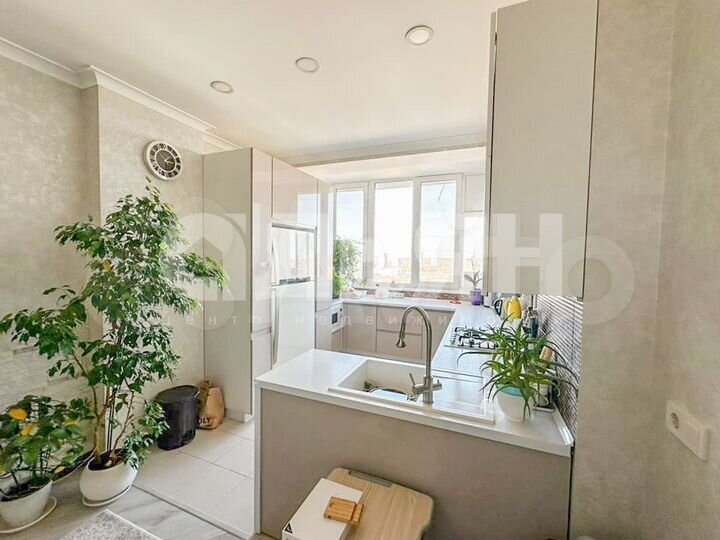 2-к. квартира, 63,5 м², 8/10 эт.