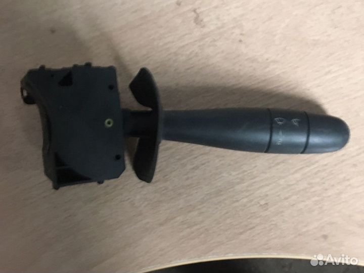 Рено Логан переключатель стелоочистителя