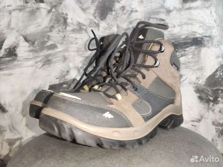 Треккинговые французские ботинки Quechua 38 размер