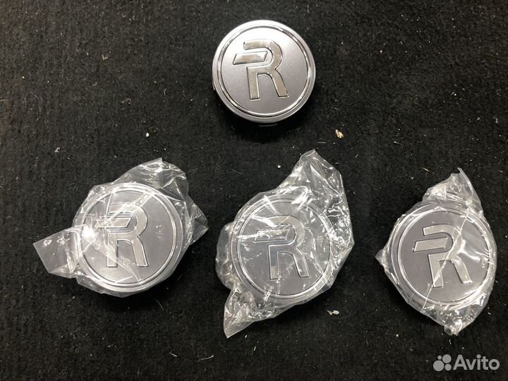 Колпачки на литые диски Mercedes