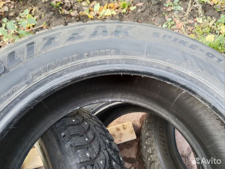 Bridgestone Blizzak Spike-01 215/60 R17 100T