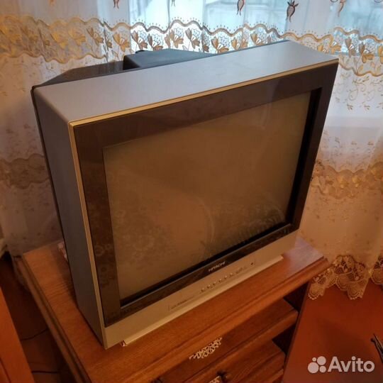 Цветной телевизор Hitachi 54см C21-TF350A