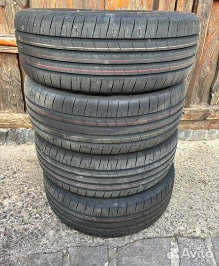 Bridgestone Turanza T005 215/55 R18