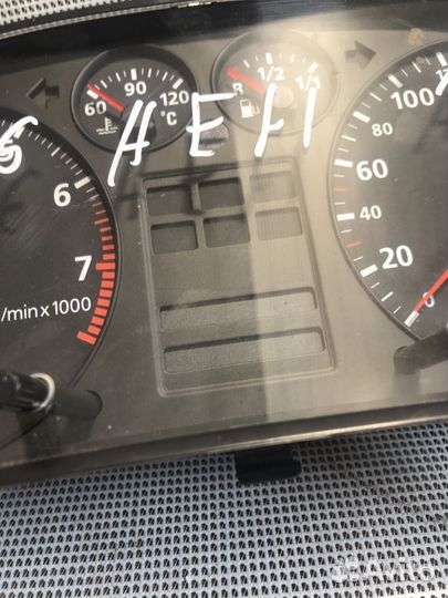 Щиток приборов Audi A3 8L V1.6 AEH 8l0919860A