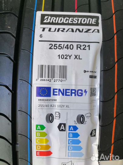 Bridgestone Turanza 6 255/40 R21 и 285/35 R21