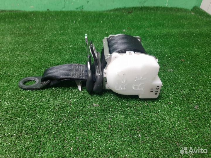 Ремень безопасности задний правый Toyota Aygo B10