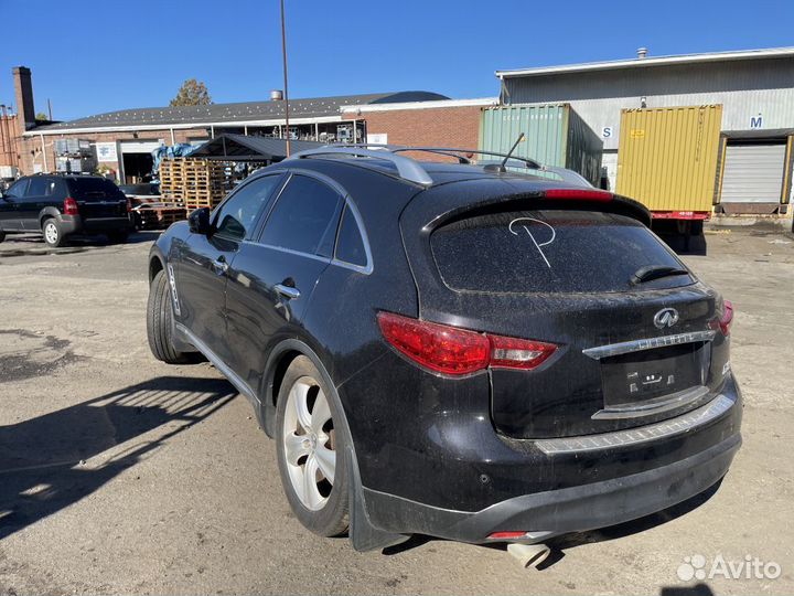 В разборе автомобиль Infiniti Fx35 Fx37 Qx70 S51