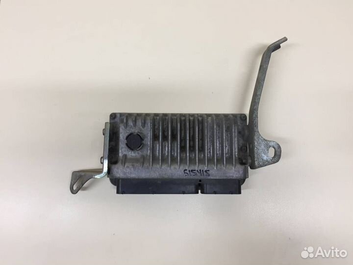 Б/У Б/У Блок управления двс 8966133M20 toyota