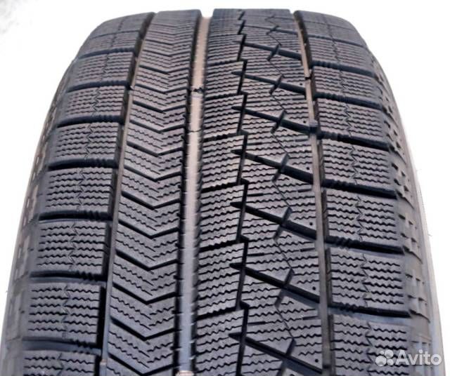 Bridgestone Blizzak VRX 225/55 R17