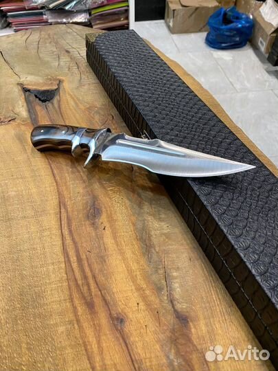 Нож в футляре - готовый подарок