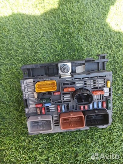 Блок предохранителей BSM Citroen C4