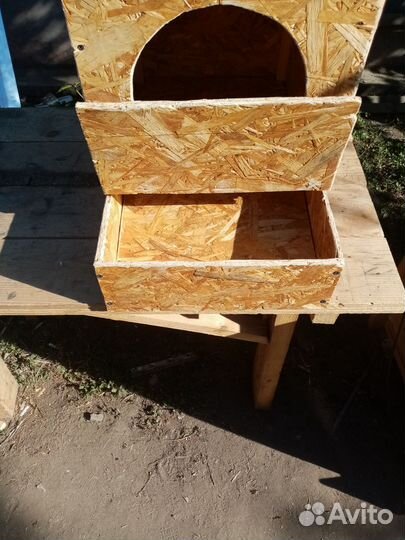 Гнездо для кур с яйцесборником