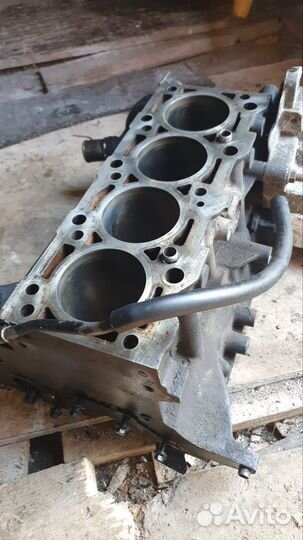 Мотор Ford mondeo 2 1.8
