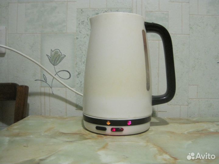 Чайник электрический бу
