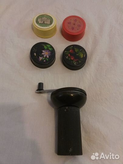Ручная кофемолка СССР /Дорожные стаканчики /Домино