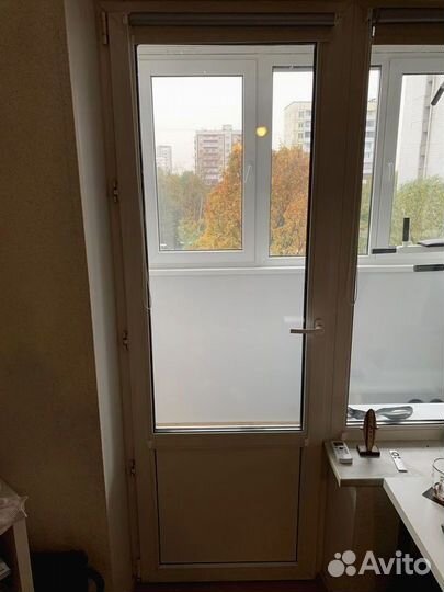 Дверь на балкон