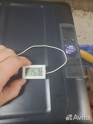 Автомобильный холодильник морозильник 12/24 в