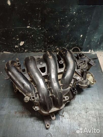 Впускной коллектор Mazda 6 GG 2.0