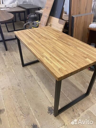 Стол письменный из дуба