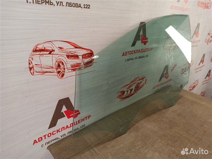 Стекло двери передней левой Ford Focus 3 2010-2019