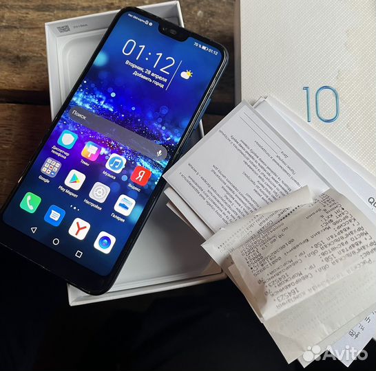 HONOR 10, 4/64 ГБ