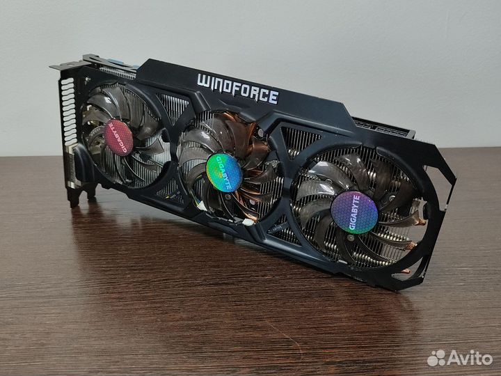 Gigabyte GTX 770 2 Gb