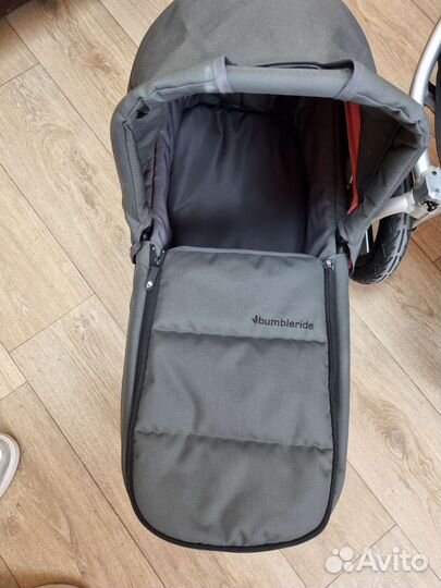 Коляска для двойни bumbleride indie twin