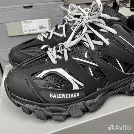 Balenciaga track 1